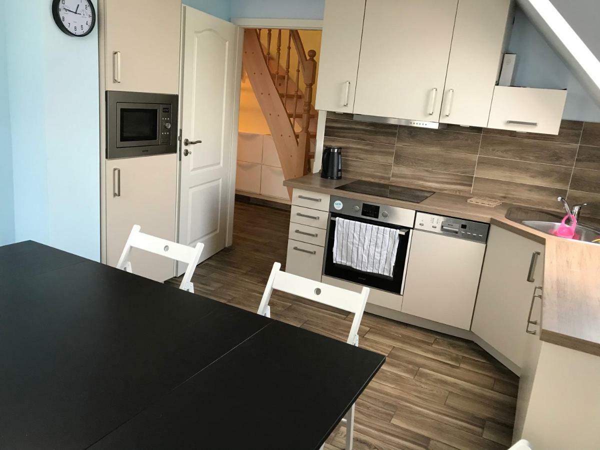 Ferienwohnung Am Uniklinik لوبيك المظهر الخارجي الصورة